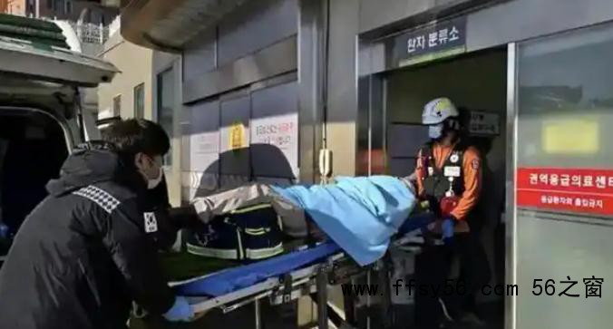 韩33岁幸存空少恐全身瘫痪
