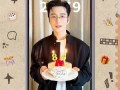 黄晓明48岁生日发博 网友调侃“保养得真好，84了还这么年轻”！