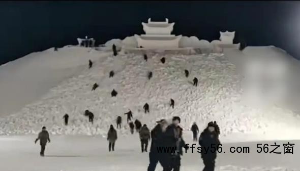 长白山巨型雪雕&ldquo;云顶天宫&rdquo;收工 8万方雪建免费宫殿