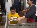 10后小孩哥用AI帮妈妈管店 用AI当“管店小助手”，妈妈直呼省心