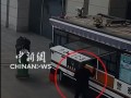 第一次坐高铁竟是为见女儿最后一面，民警心疼安慰“我们都是你们在外的儿女”！