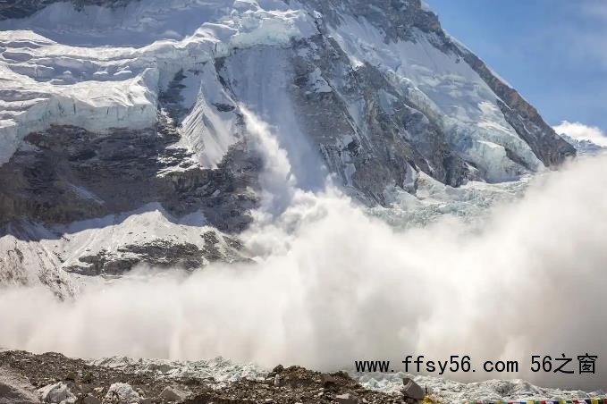8000米高峰雪崩 10人登山队失联