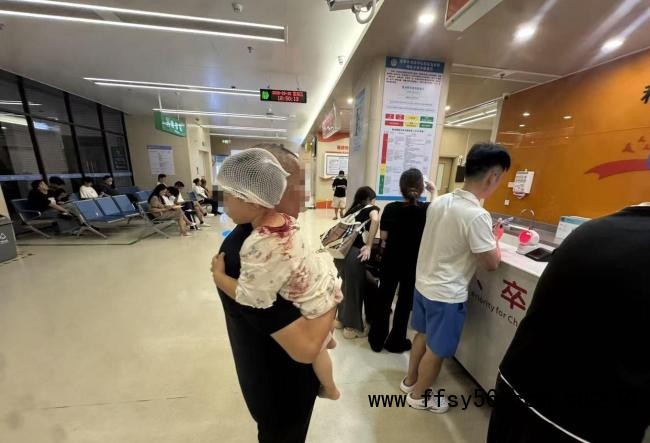 4岁女童咬断舌头 铁骑6分钟紧急送医 高效救援展现铁骑价值
