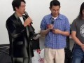 刘德华新片开机仪式现场遛龟,罕见反差画面引全场工作人员围观