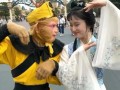 六小龄童回应“圣黛CP”登上热搜，直播里的回应片段迅速在社交平台刷屏
