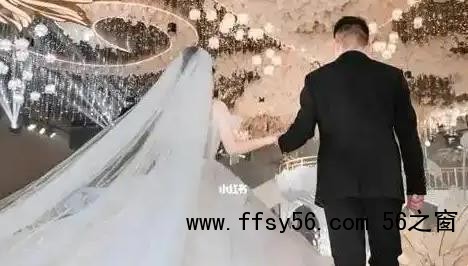 宾客到场了 婚礼舞台还未完工
